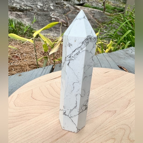 Howlite Tower - Picture 2 of 6